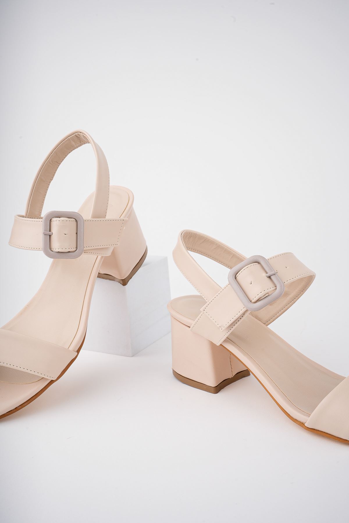 Freemax Kadın Klasik 6 cm Topuklu Renkli Ayakkabı abb.812 Ten