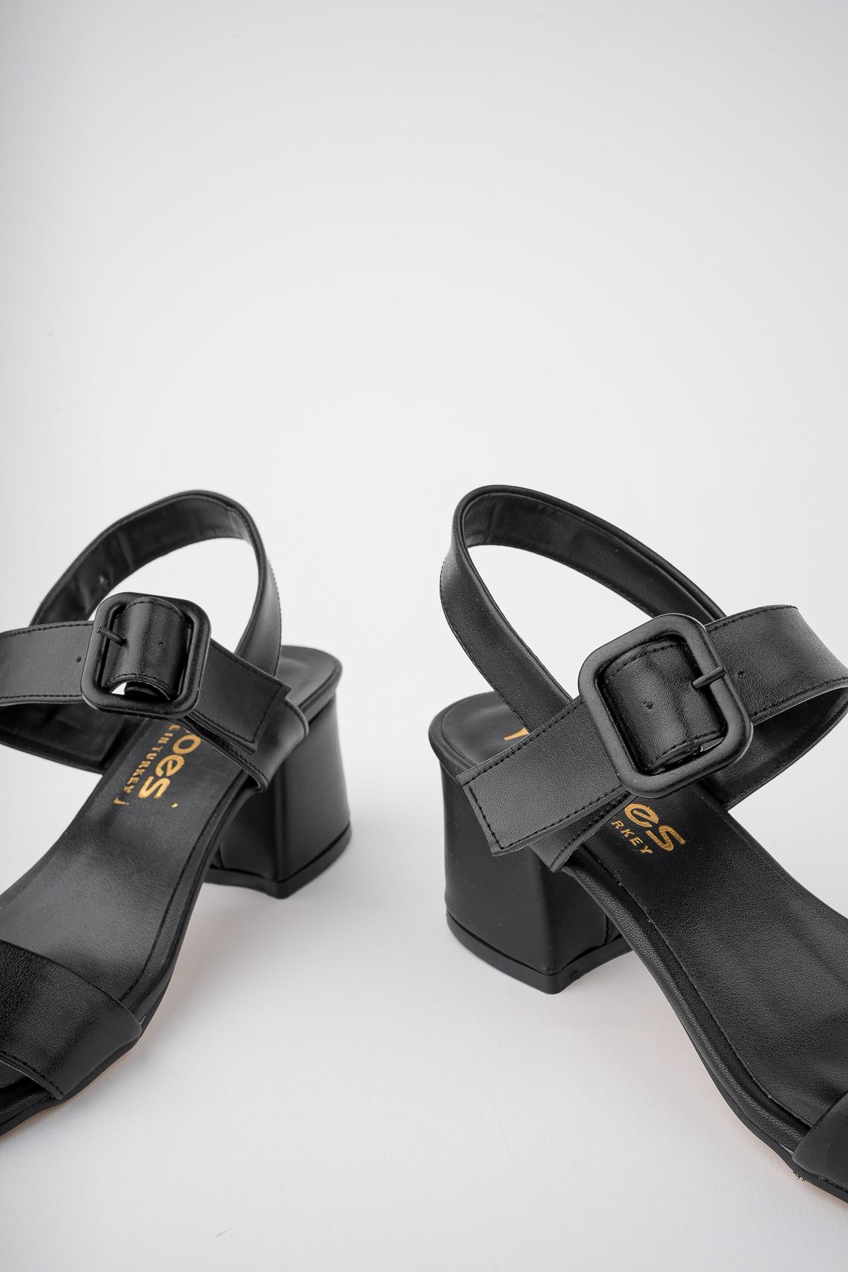 Freemax Kadın Klasik 6 cm Topuklu Renkli Ayakkabı abb.812 Siyah