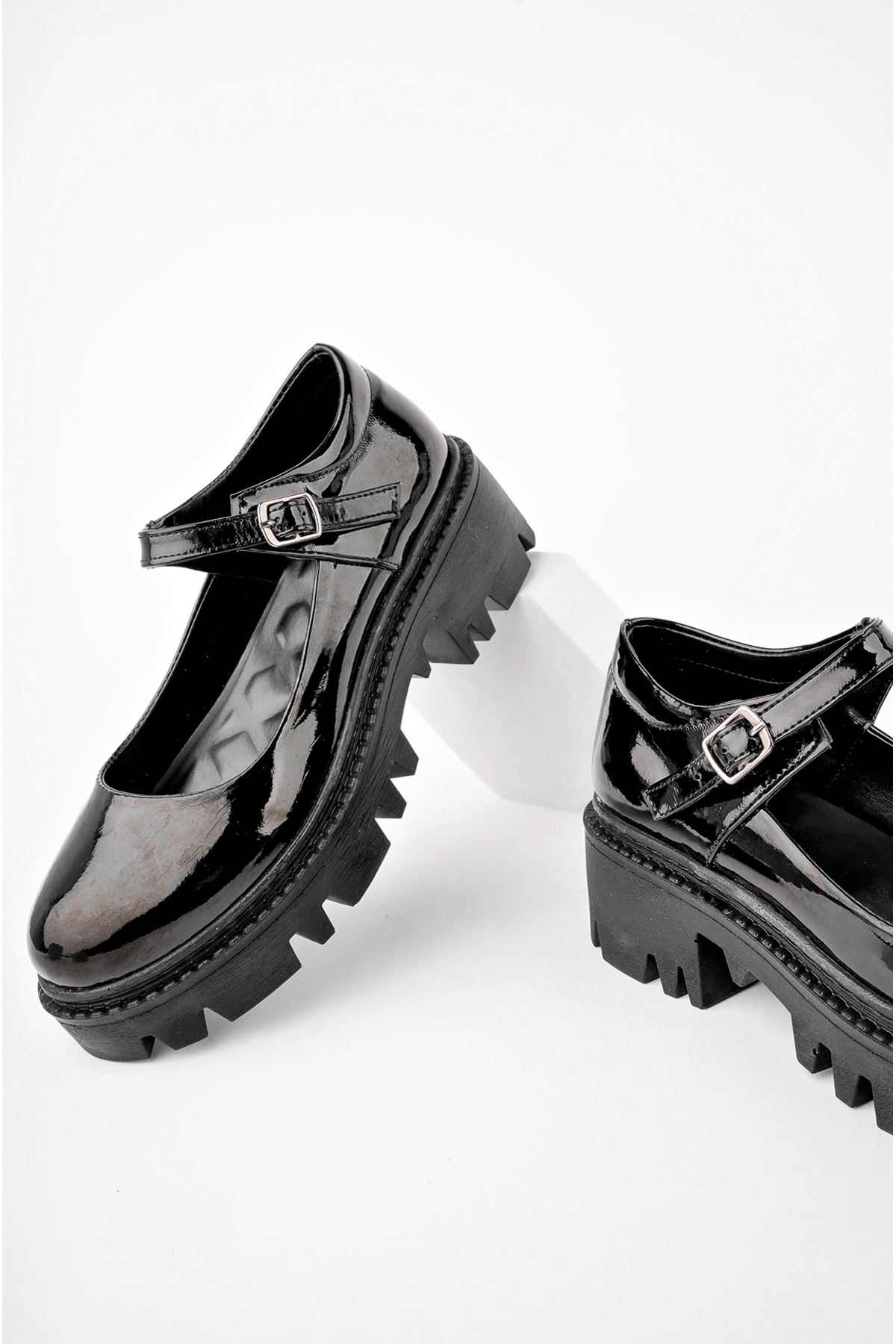 Freemax Kadın 4 cm Topuklu Günlük Klasik Tek Baret Kolej Ayakkabı Ckr.015 Siyah