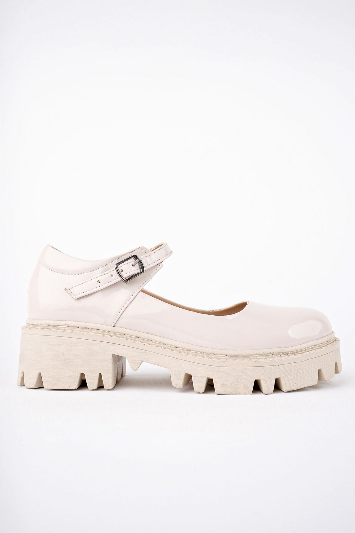 Freemax Kadın 4 cm Topuklu Günlük Klasik Tek Baret Kolej Ayakkabı Ckr.015 Ten