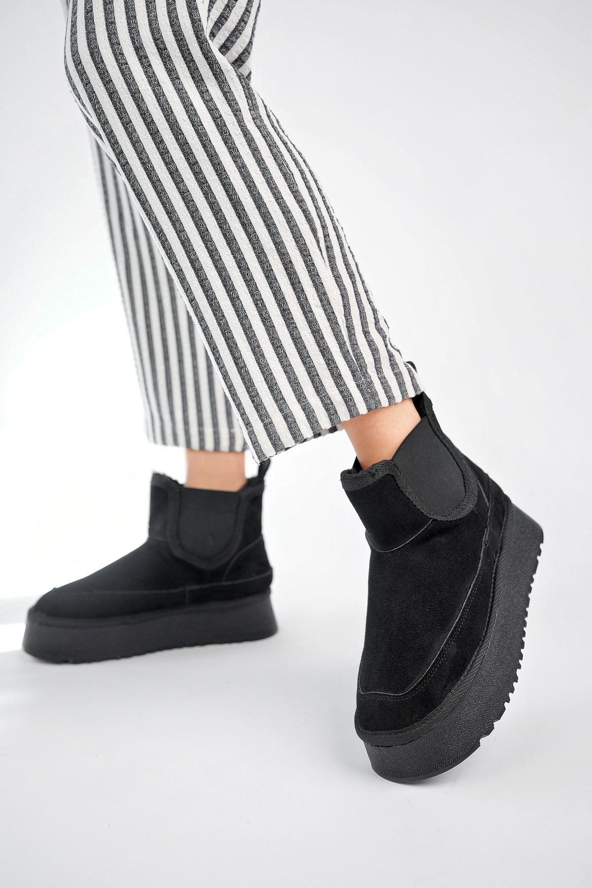 Freemax Garantili İçi Kürklü Çok Hafif 5cm Yüksek Taban Kışlık Chelsea Kadın Bot Siyah