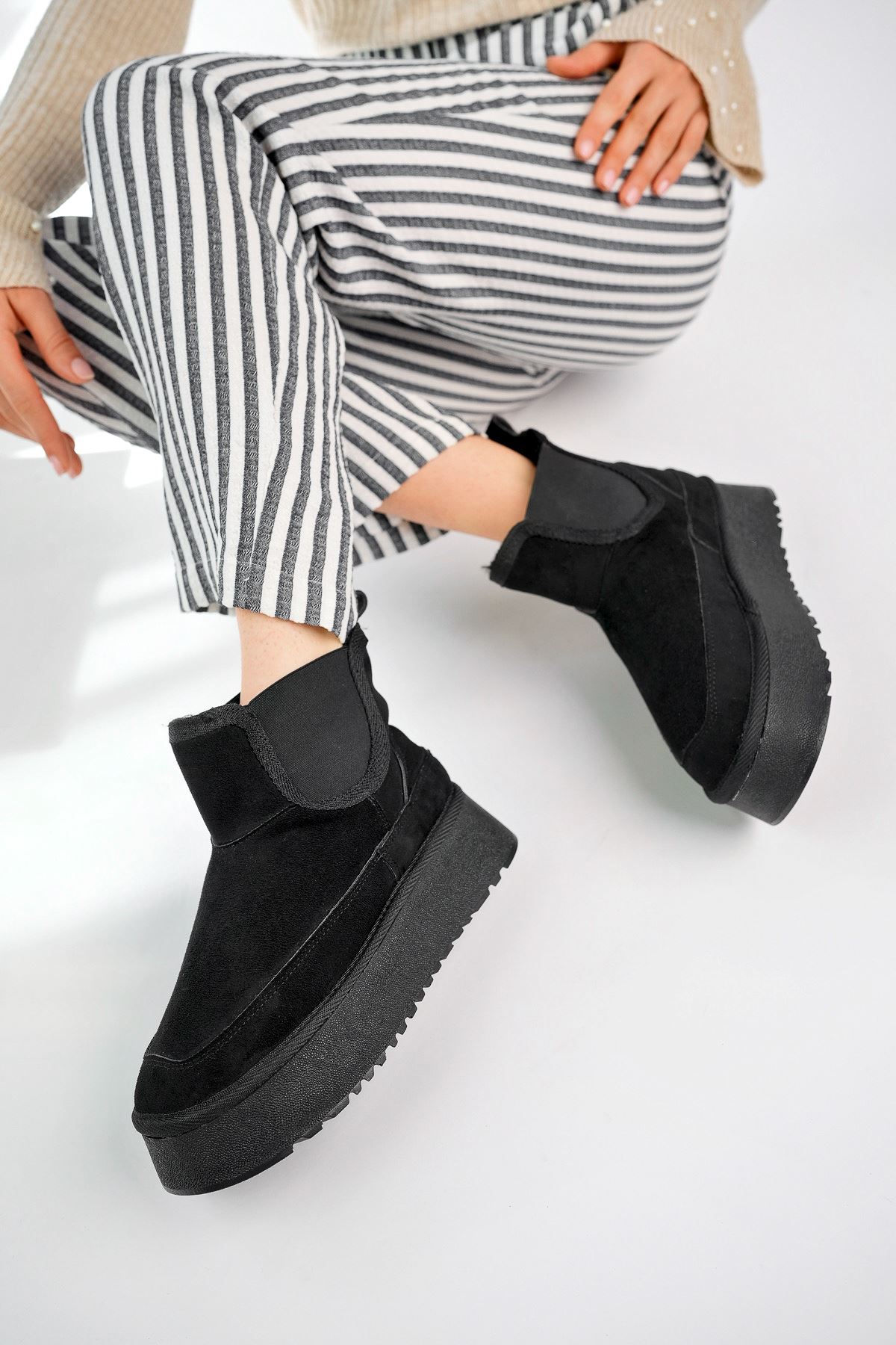 Freemax Garantili İçi Kürklü Çok Hafif 5cm Yüksek Taban Kışlık Chelsea Kadın Bot Siyah