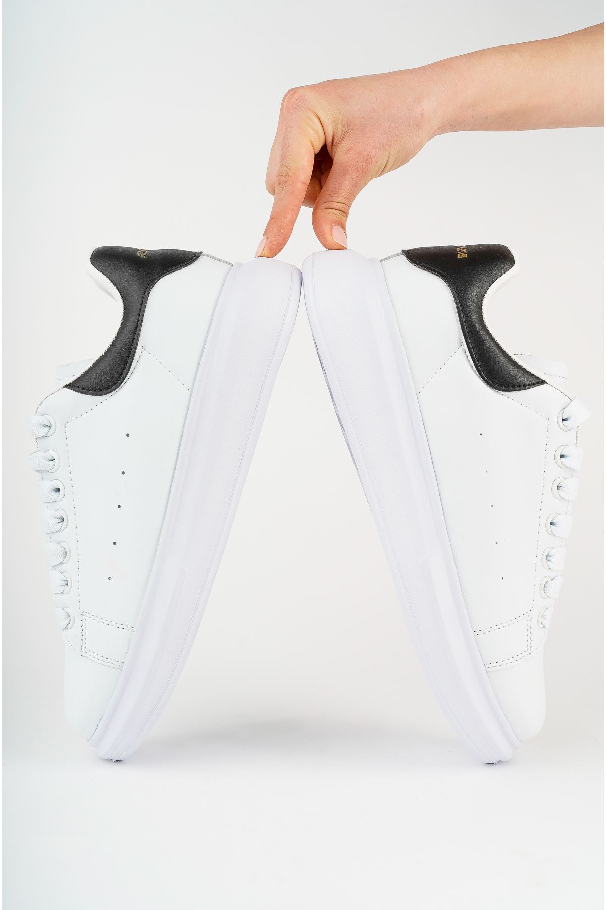 Freemax Unisex  Konforlu Anatomik Outdoor Spor Ayakkabı 2340 Beyaz Siyah