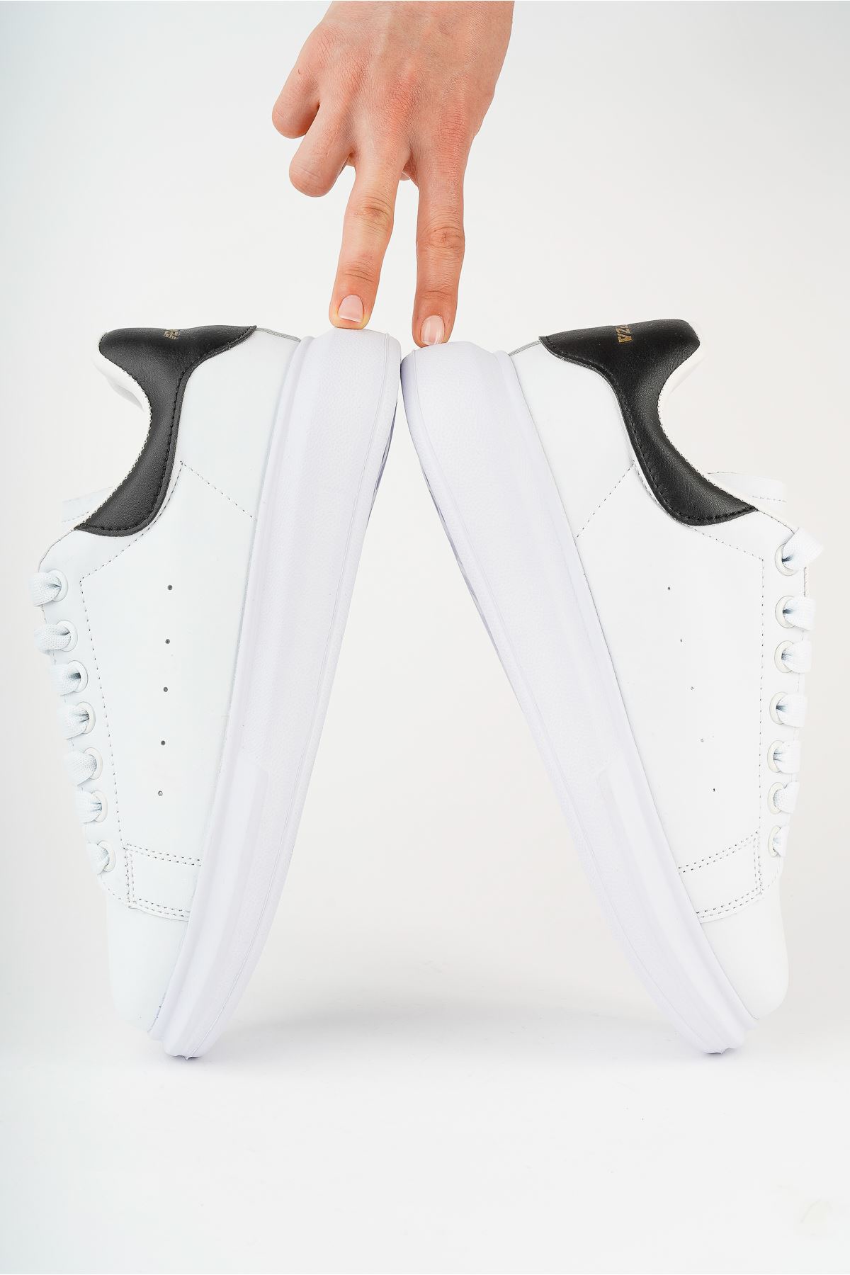 Freemax Unisex  Konforlu Anatomik Outdoor Spor Ayakkabı 2340 Beyaz Siyah