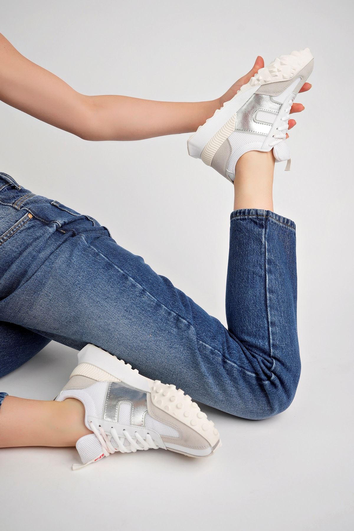 Freemax Unisex  Konforlu Outdoor Spor Ayakkabı 2356 Beyaz Gümüş