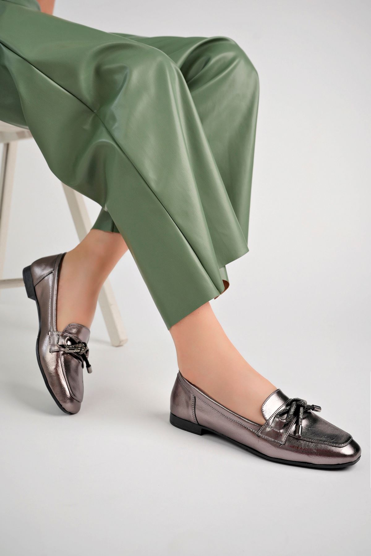 Freemax Kadın Yazlık Rahat Hafif Taşlı Toka Babet Ayakkabı Freemax.030 Platin