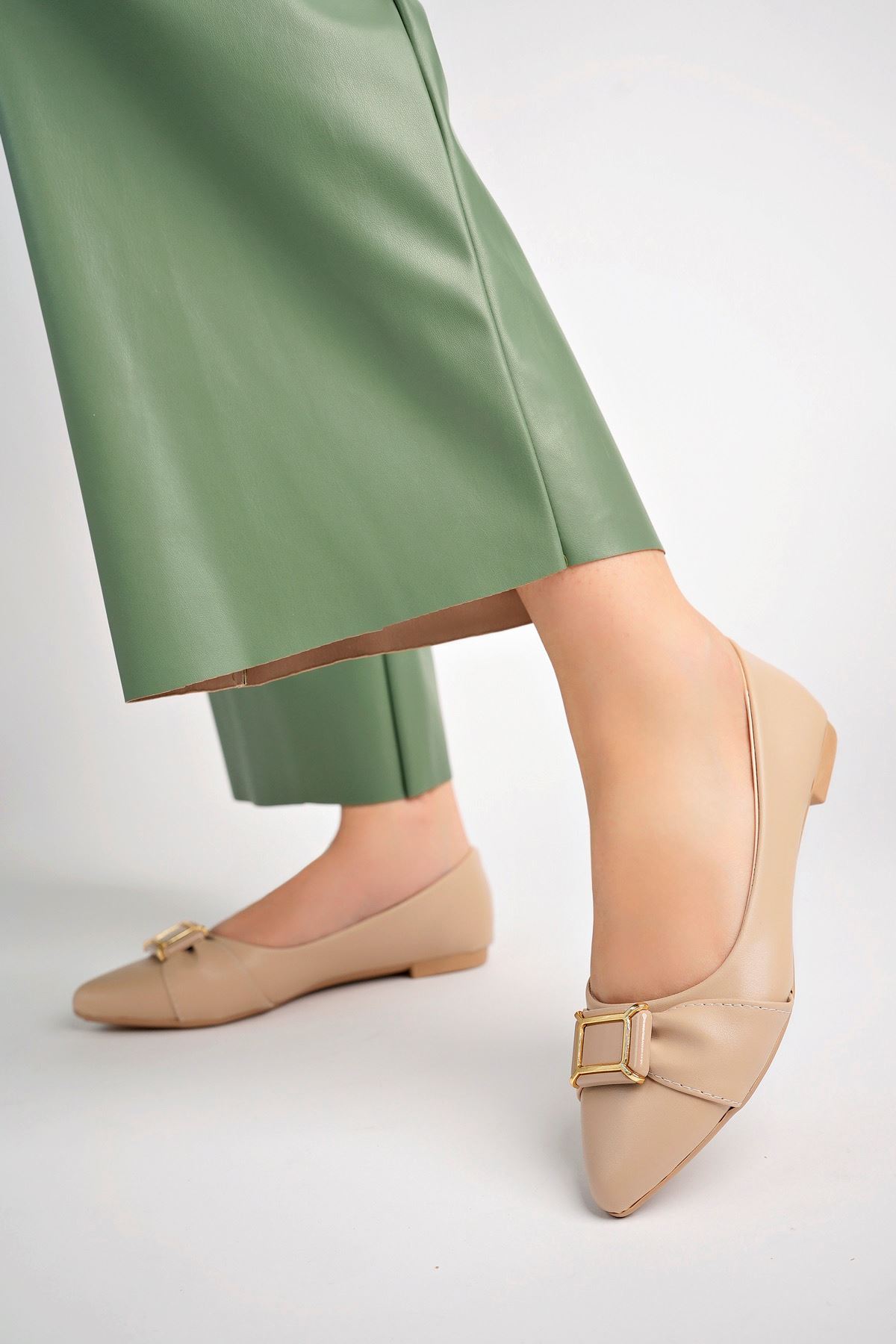 Freemax Kadın Yazlık Rahat Tokalı Babet Ayakkabı Freemax.041 Nude