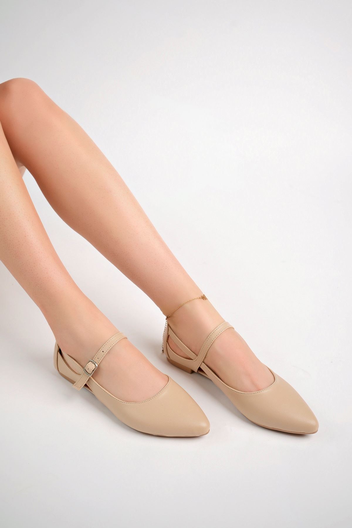 Freemax Kadın Yazlık Rahat Baretli Sivri Burun Babet Ayakkabı Freemax.2024.052 Bej