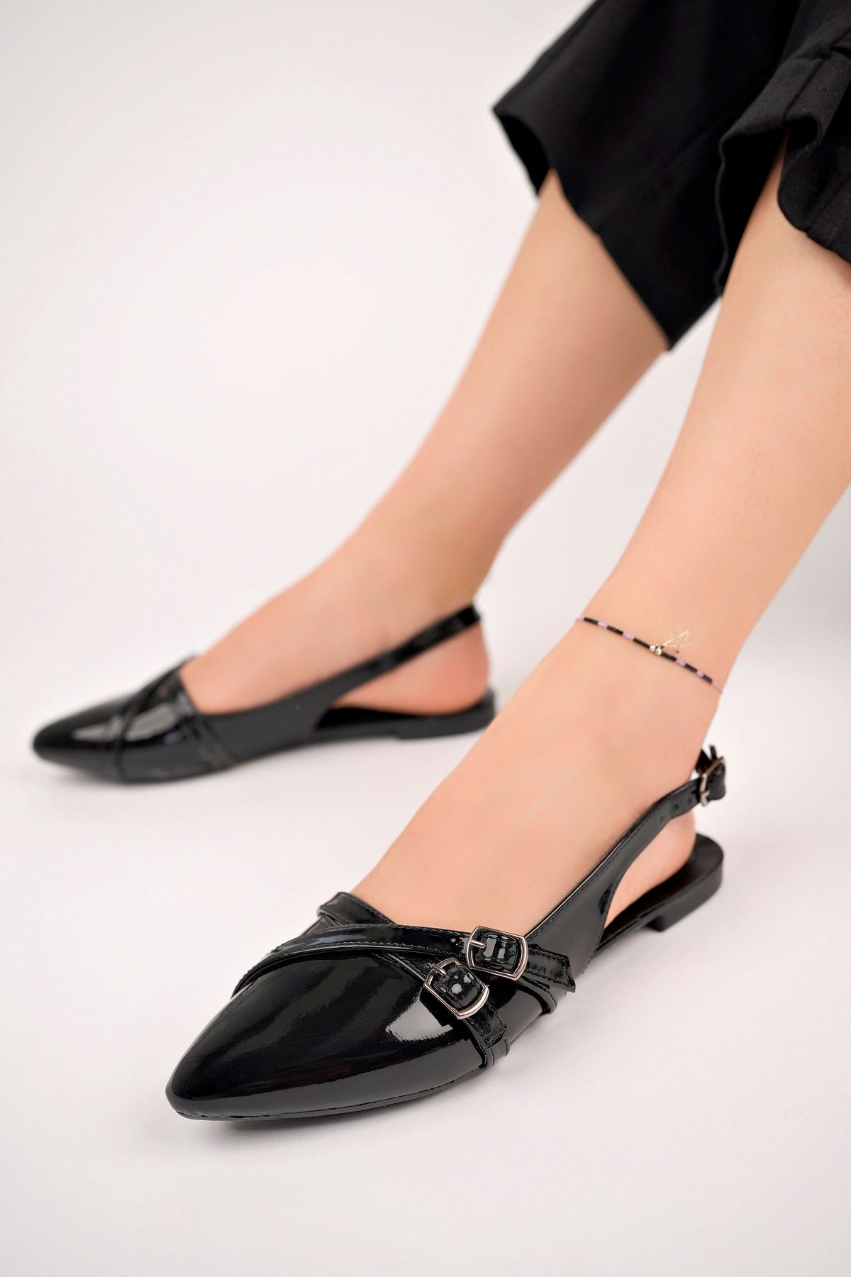 Freemax Kadın Yazlık Kemer Detaylı Babet Ayakkabı  Freemax.2024.054 Siyah