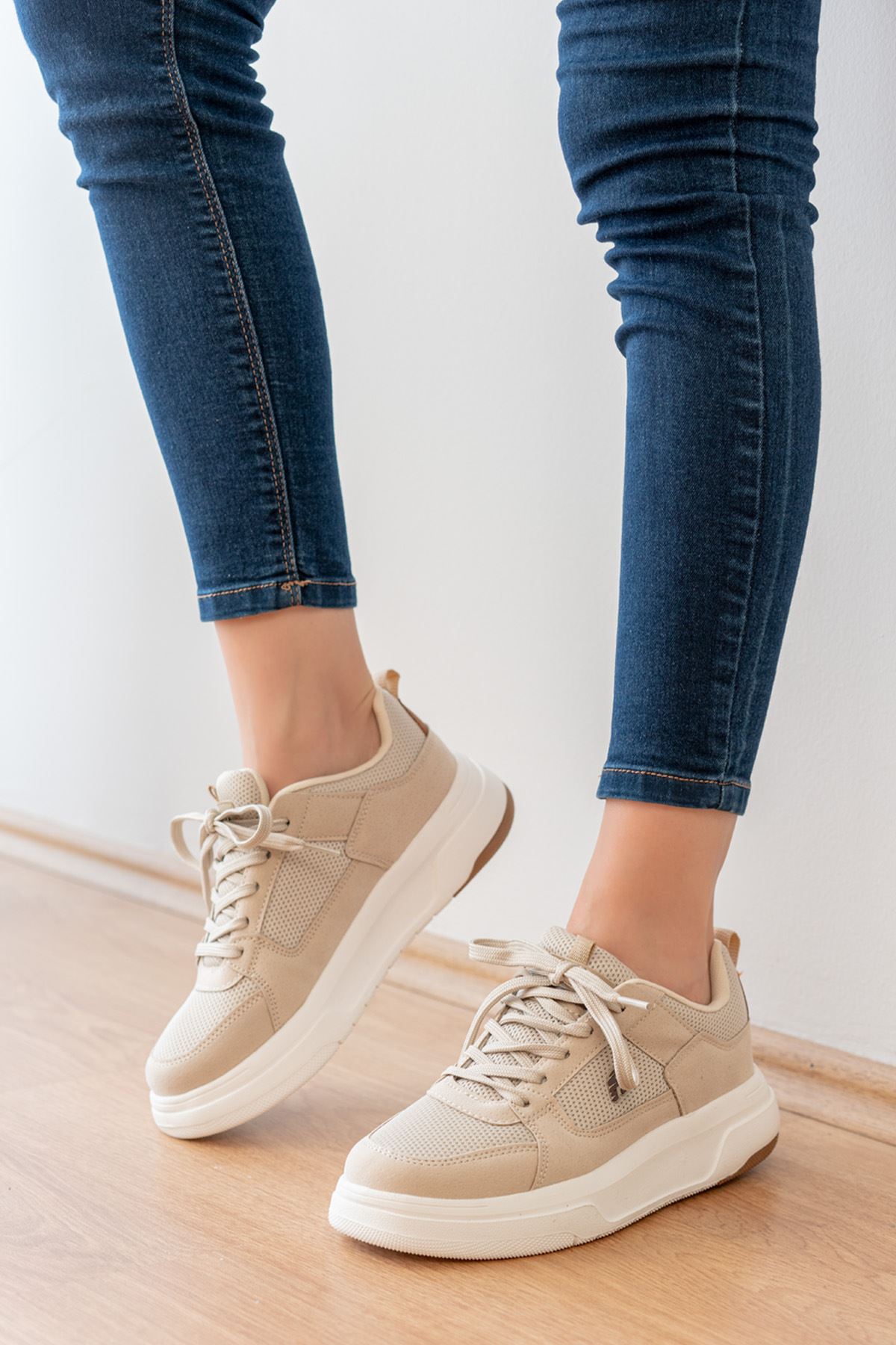 Freemax Kadın Anatomik Garantili Çok Hafif Esnek Rahat Sneaker Spor Ayakkabıı 2452 Bej