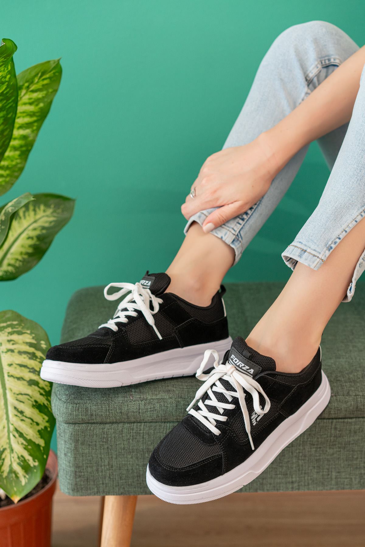 Freemax Kadın Anatomik Garantili Çok Hafif Esnek Rahat Sneaker Spor Ayakkabıı 2452 Siyah Beyaz