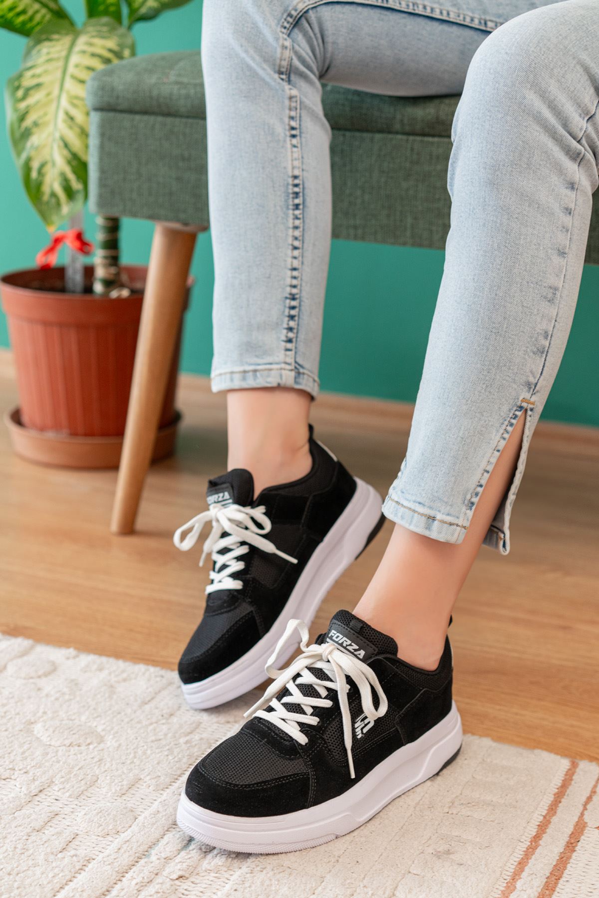 Freemax Kadın Anatomik Garantili Çok Hafif Esnek Rahat Sneaker Spor Ayakkabıı 2452 Siyah Beyaz