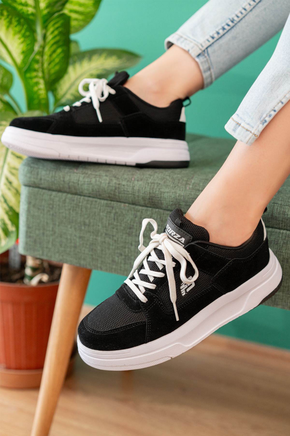 Freemax Kadın Anatomik Garantili Çok Hafif Esnek Rahat Sneaker Spor Ayakkabıı 2452 Siyah Beyaz