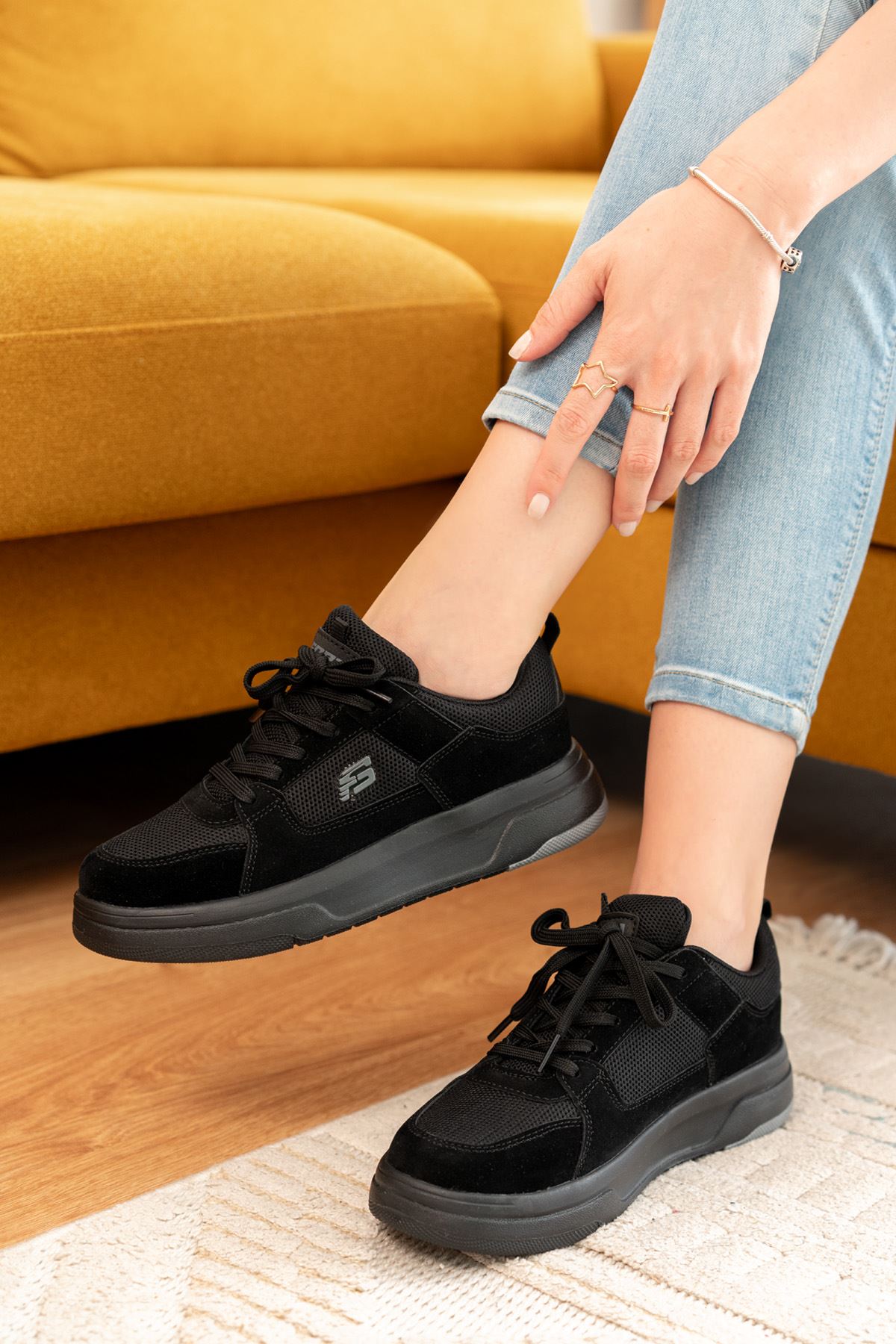 Freemax Kadın Anatomik Garantili Çok Hafif Esnek Rahat Sneaker Spor Ayakkabıı 2452 Siyah