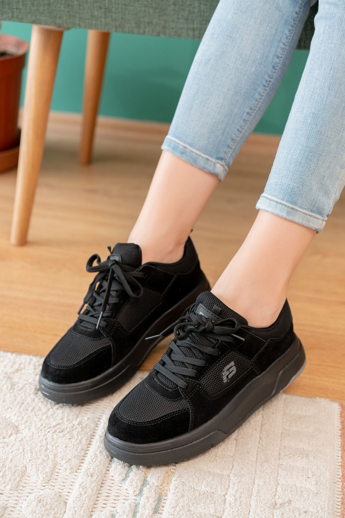 Freemax Kadın Anatomik Garantili Çok Hafif Esnek Rahat Sneaker Spor Ayakkabıı 2452 Siyah