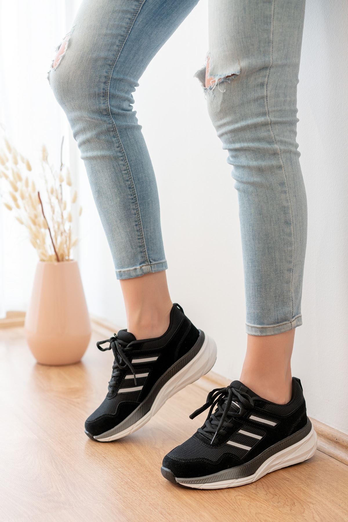 Freemax Unisex Anatomik Garantili Çok Hafif Esnek Rahat Sneaker Spor Ayakkabıı 2466 Siyah Beyaz