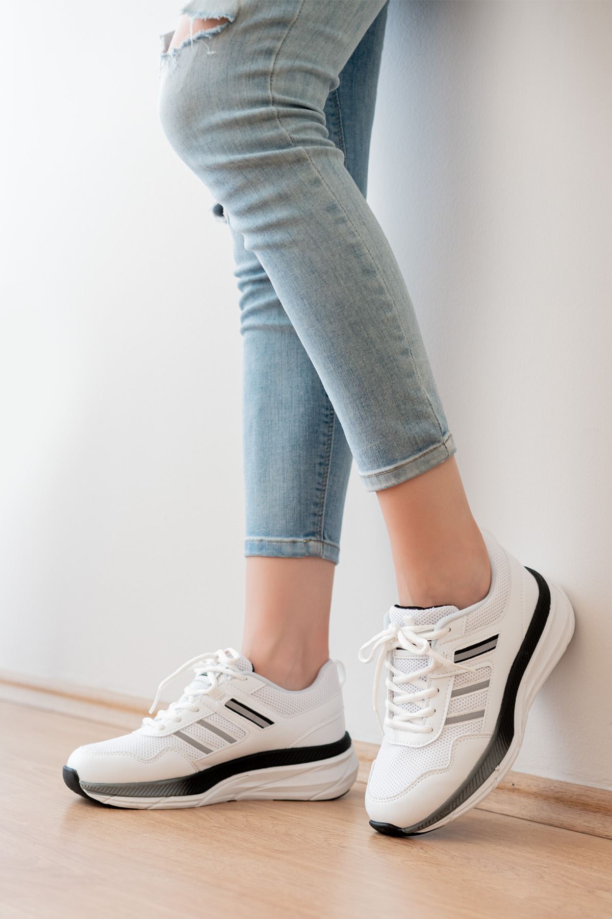 Freemax Unisex Anatomik Garantili Çok Hafif Esnek Rahat Sneaker Spor Ayakkabıı 2466 Beyaz Siyah