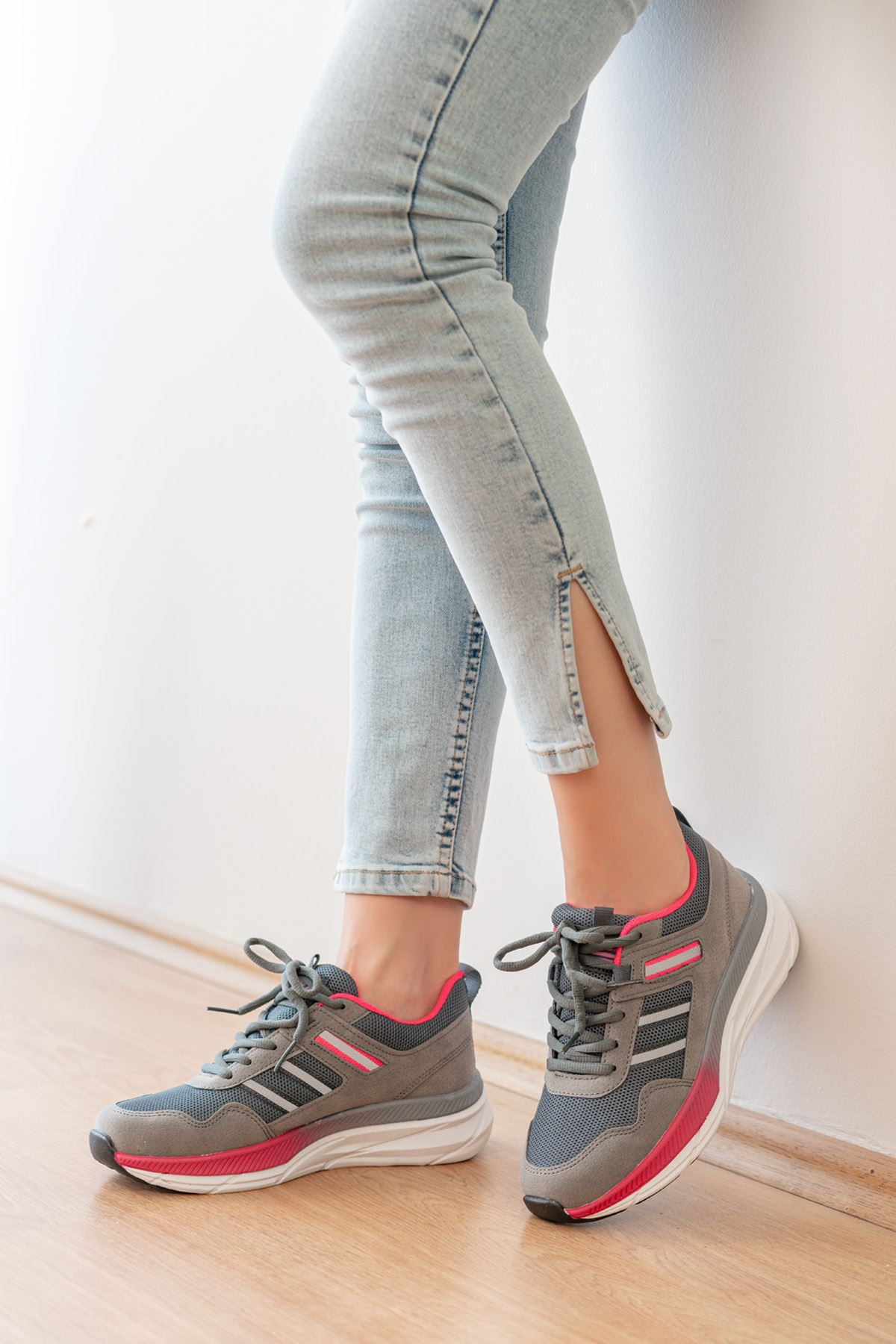 Freemax Unisex Anatomik Garantili Çok Hafif Esnek Rahat Sneaker Spor Ayakkabıı 2466 FÜME