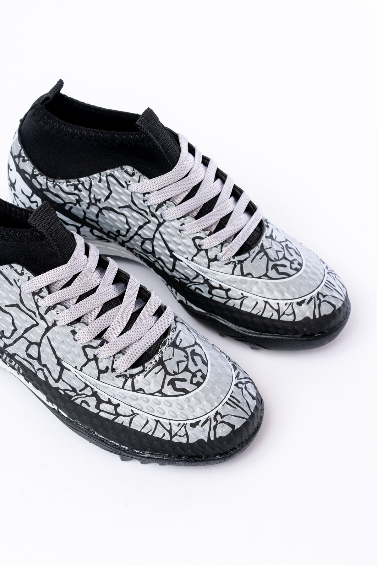 Freemax Garantili Çoraplı Çocuk Halı Saha Futbol Ayakkabısı Freemax.1071CCKHS Siyah Gümüş