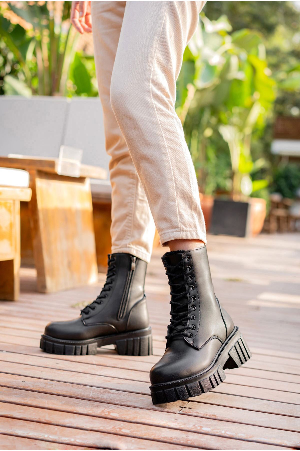 Freemax Kadın Ortopedik İç Taban içi Kürklü Su Geçirmez Kaymaz Kauçuk Taban Garantili Kışlık Bot Siyah