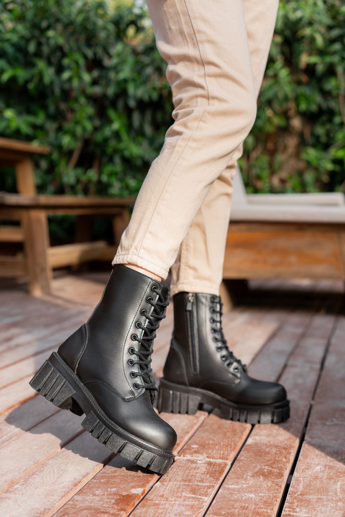 Freemax Kadın Ortopedik İç Taban içi Kürklü Su Geçirmez Kaymaz Kauçuk Taban Garantili Kışlık Bot Siyah