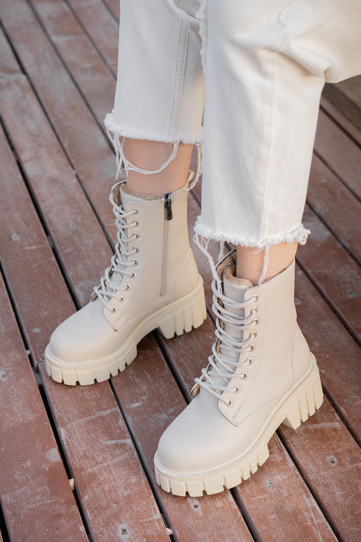 Freemax Kadın Ortopedik İç Taban içi Kürklü Su Geçirmez Kaymaz Kauçuk Taban Garantili Kışlık Bot Bej