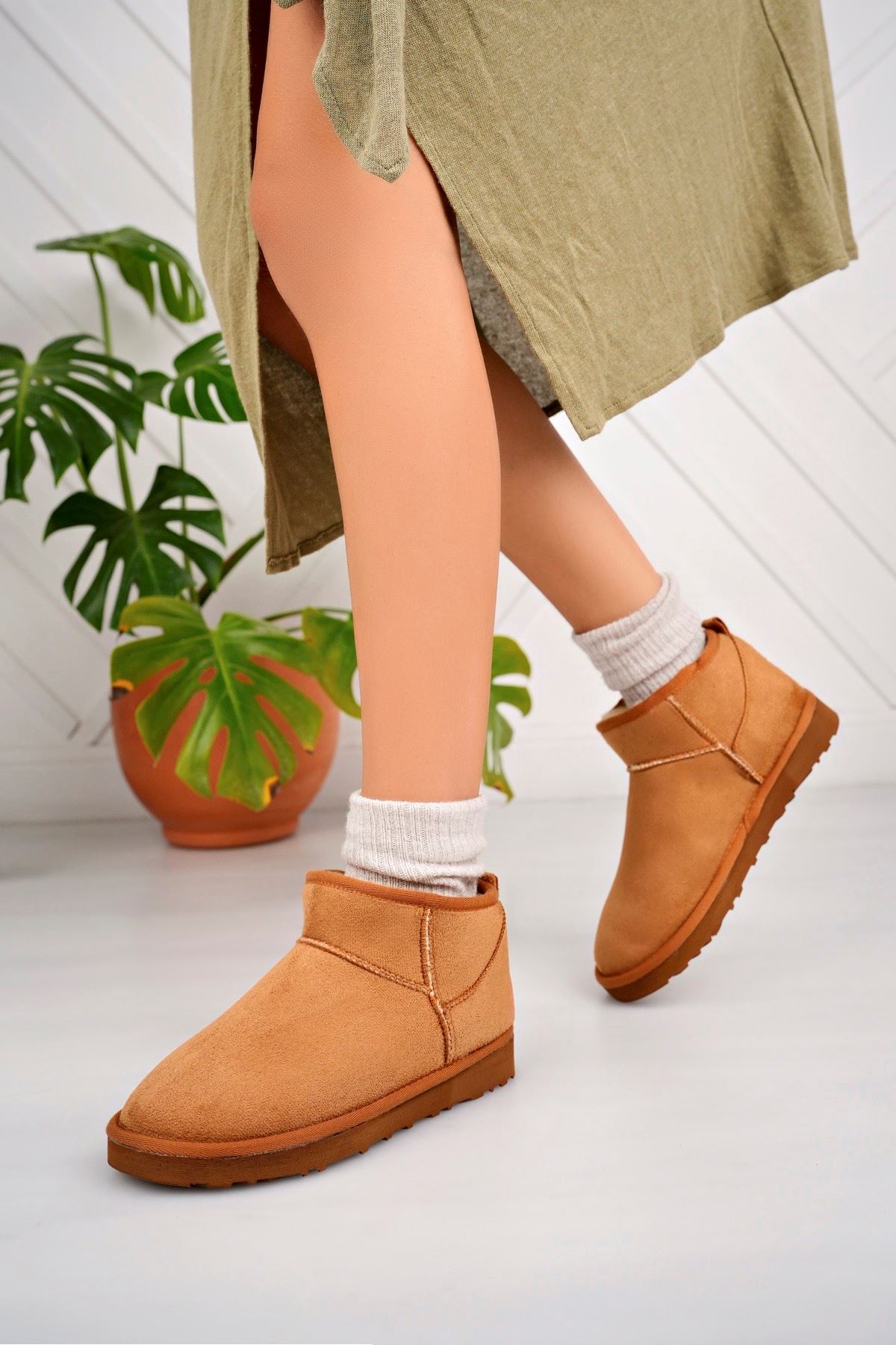 Freemax Kadın Garantili İçi Kürklü Hafif Taban Mini Bot Uggmini501 Taba