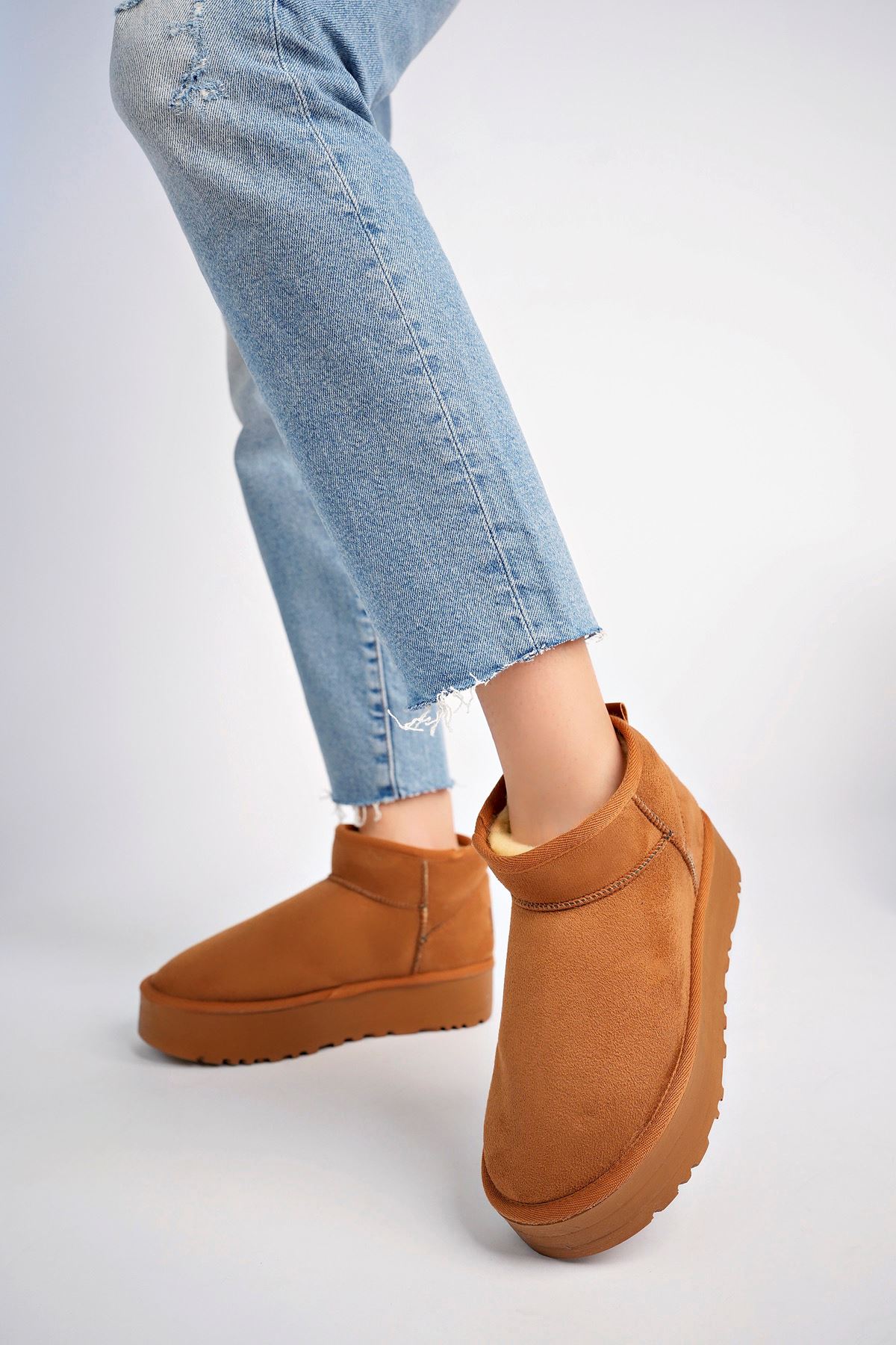 Freemax Kadın Garantili İçi Kürklü Yüksek Hafif Taban Kışlık Bot UGG502 Taba