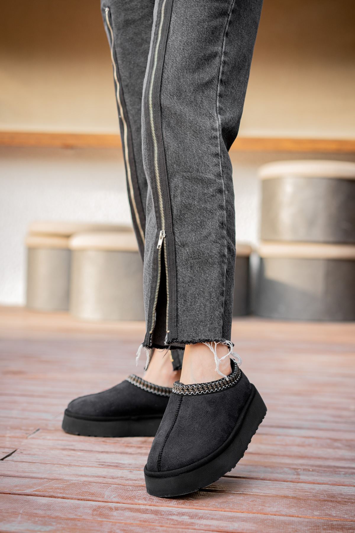 Freemax Kadın Garantili İçi Kürklü Hafif Yüksek Taban Mini Sabo Ev Terliği Uggsabo503 Siyah