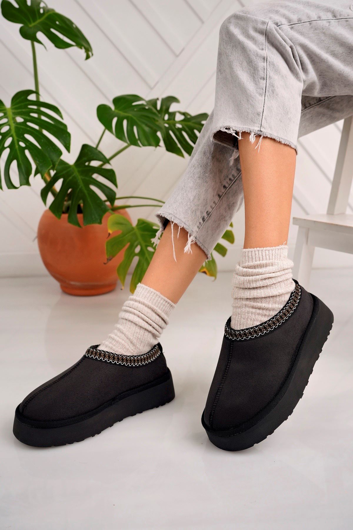 Freemax Kadın Garantili İçi Kürklü Hafif Yüksek Taban Mini Sabo Ev Terliği Uggsabo503 Siyah