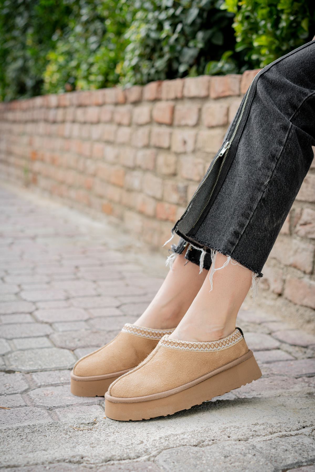 Freemax Kadın Garantili İçi Kürklü Hafif Yüksek Taban Mini Sabo Ev Terliği Uggsabo503 Vizon