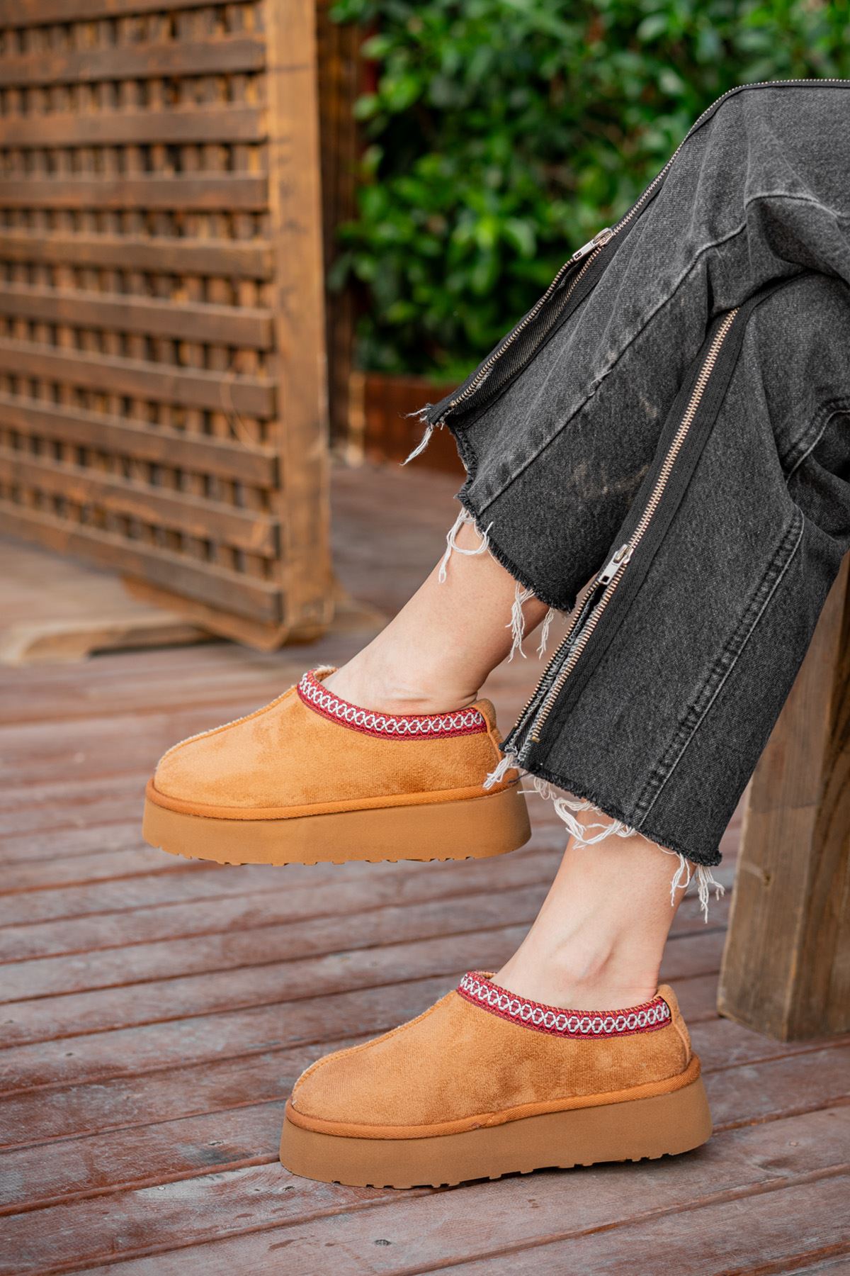 Freemax Kadın Garantili İçi Kürklü Hafif Yüksek Taban Mini Sabo Ev Terliği Uggsabo503 Taba