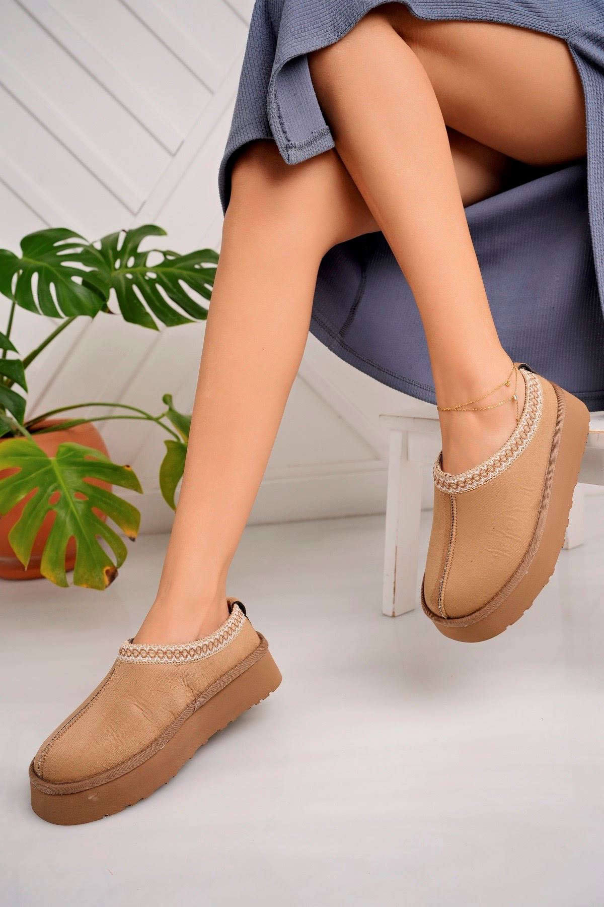 Freemax Kadın Garantili İçi Kürklü Hafif Yüksek Taban Mini Sabo Ev Terliği Uggsabo503 Vizon