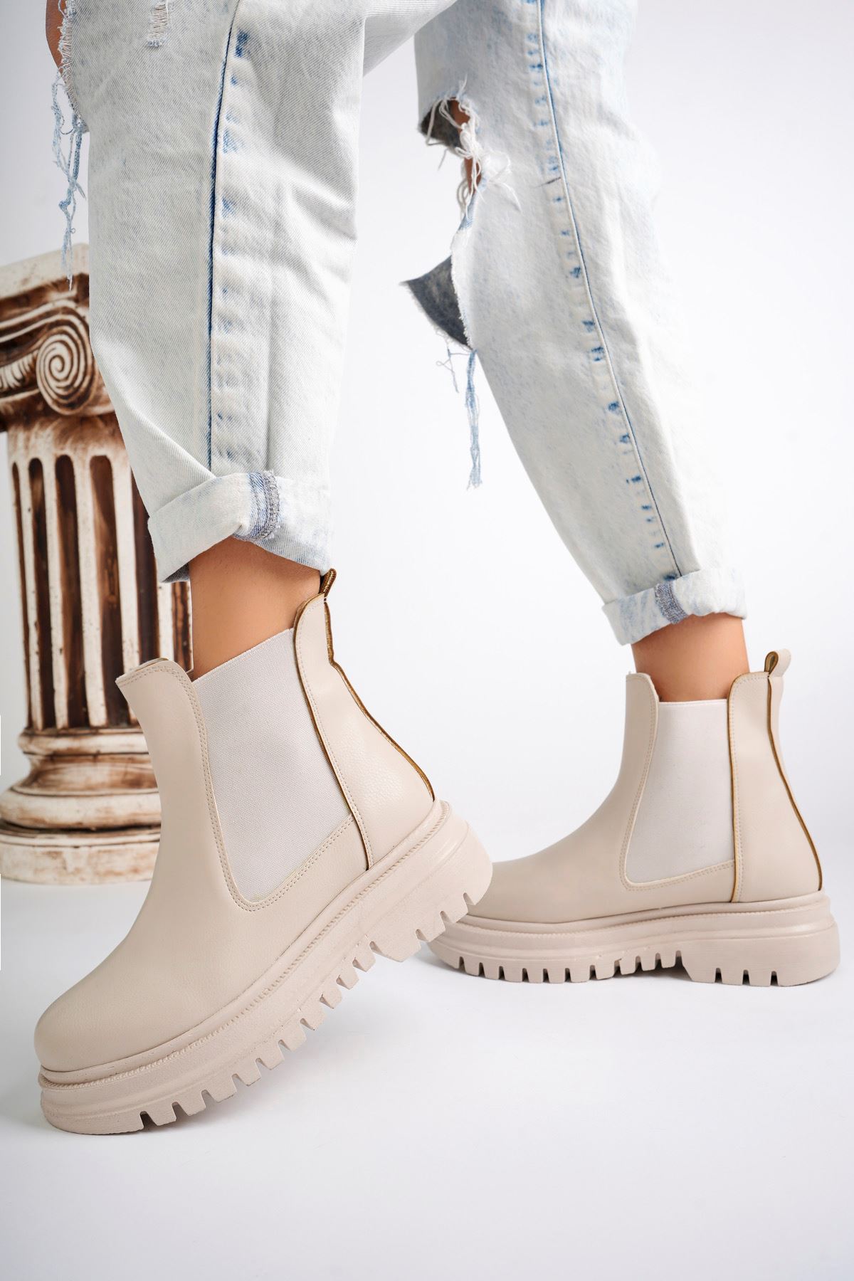 Freemax Kadın içi Kürklü Su Geçirmez Hafif Taban Garantili Kışlık Chelsea Bot Bej