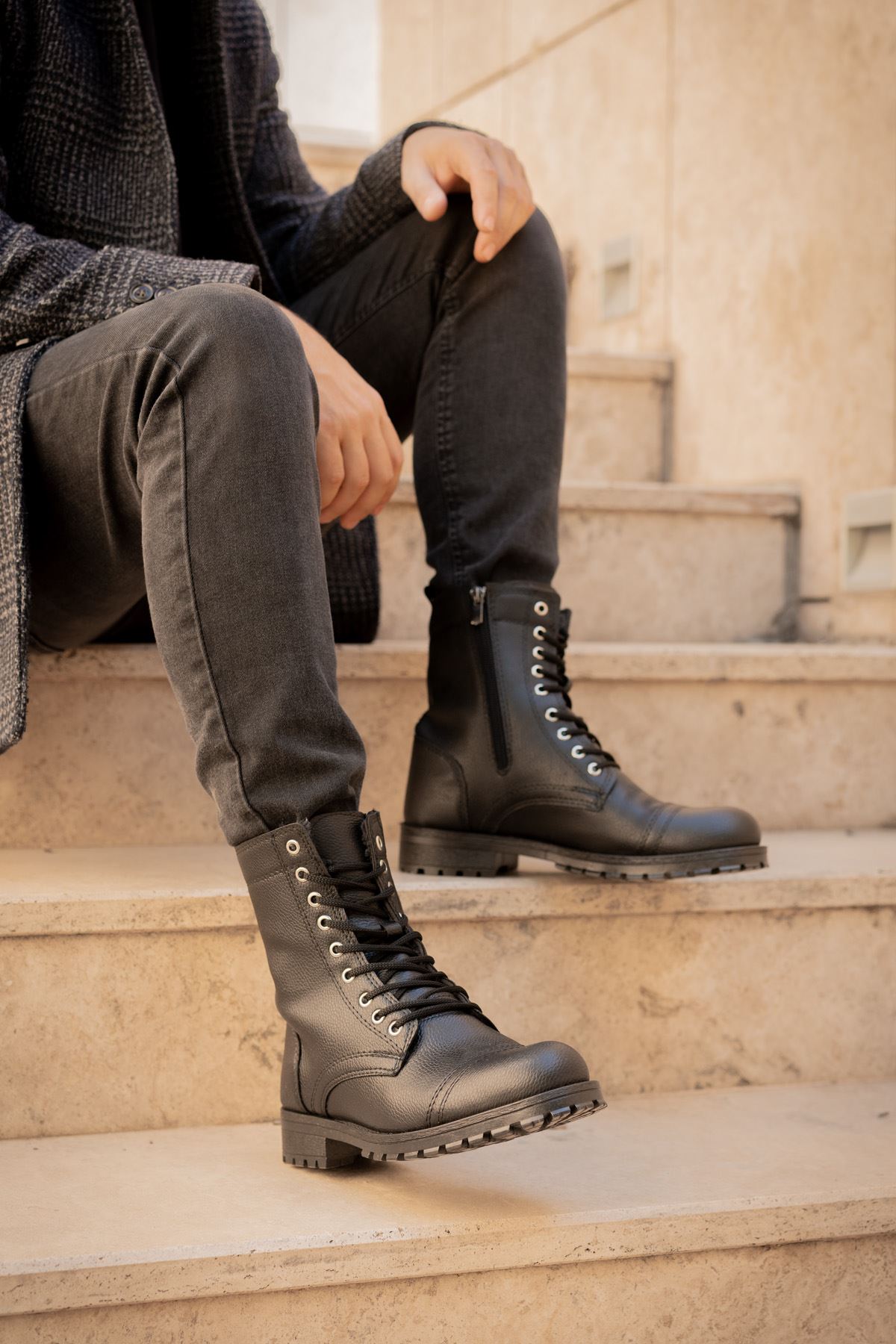 Freemax Su ve Soğuk Geçirmez Kürklü Fermuarlı Kışlık Garantili Erkek Postal Bot SİYAH