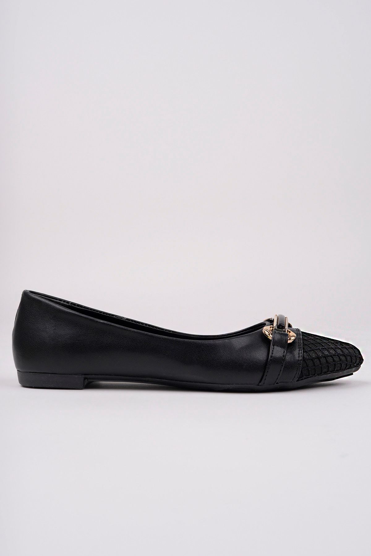 Freemax Kadın Yazlık Rahat Fileli Sivri Burun Babet Ayakkabı Freemax.2024.055 Siyah