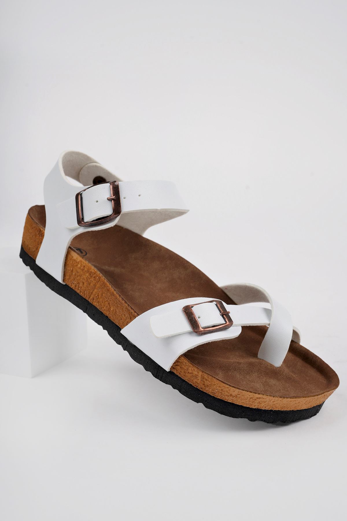 Freemax Kadın Anatomik Garantili Parmak Arası Çıtlı Kolay Giyim Sandalet Mayari 4099 Beyaz Cilt