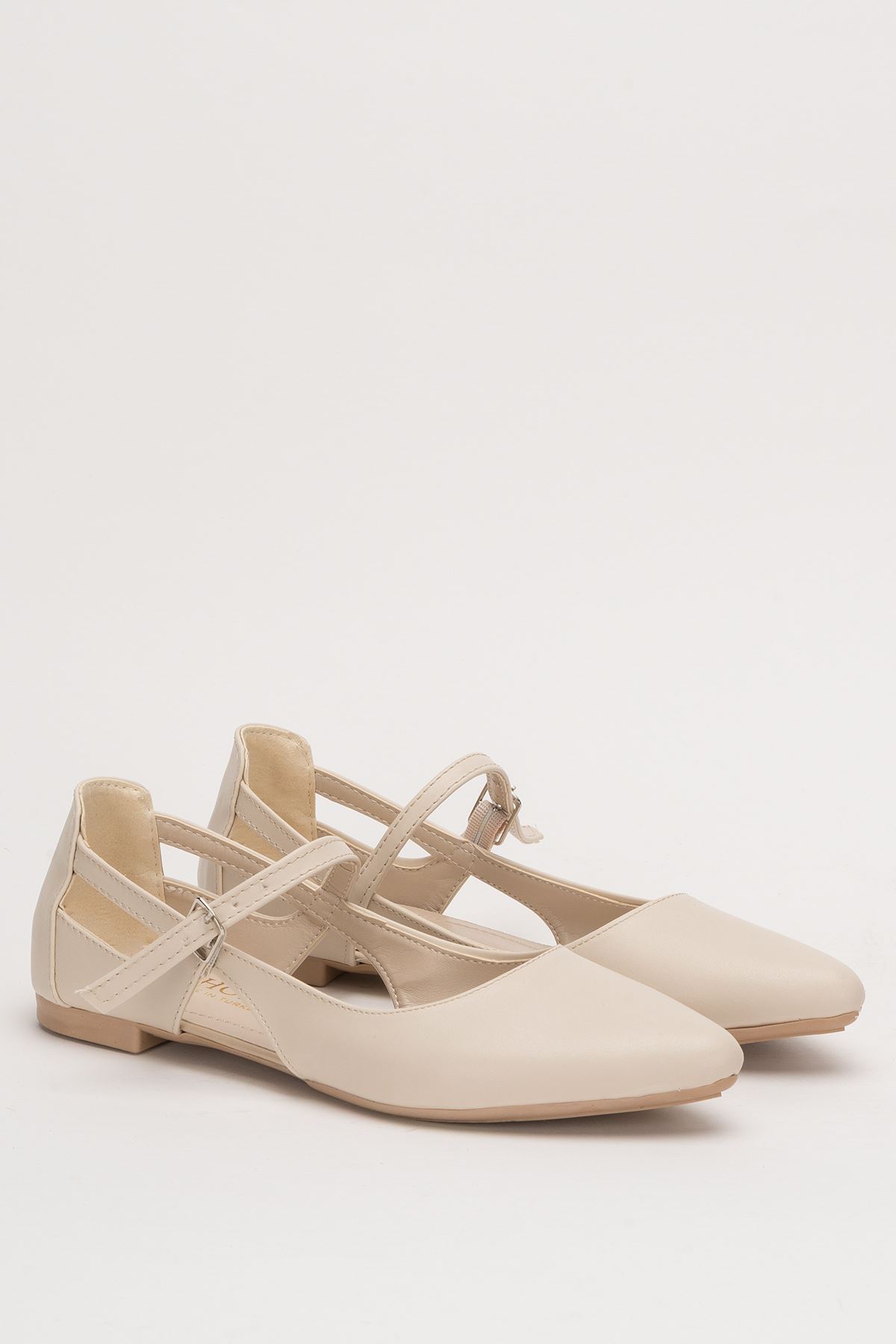 Freemax Kadın Yazlık Rahat Baretli Sivri Burun Babet Ayakkabı Freemax.2024.052 Ten