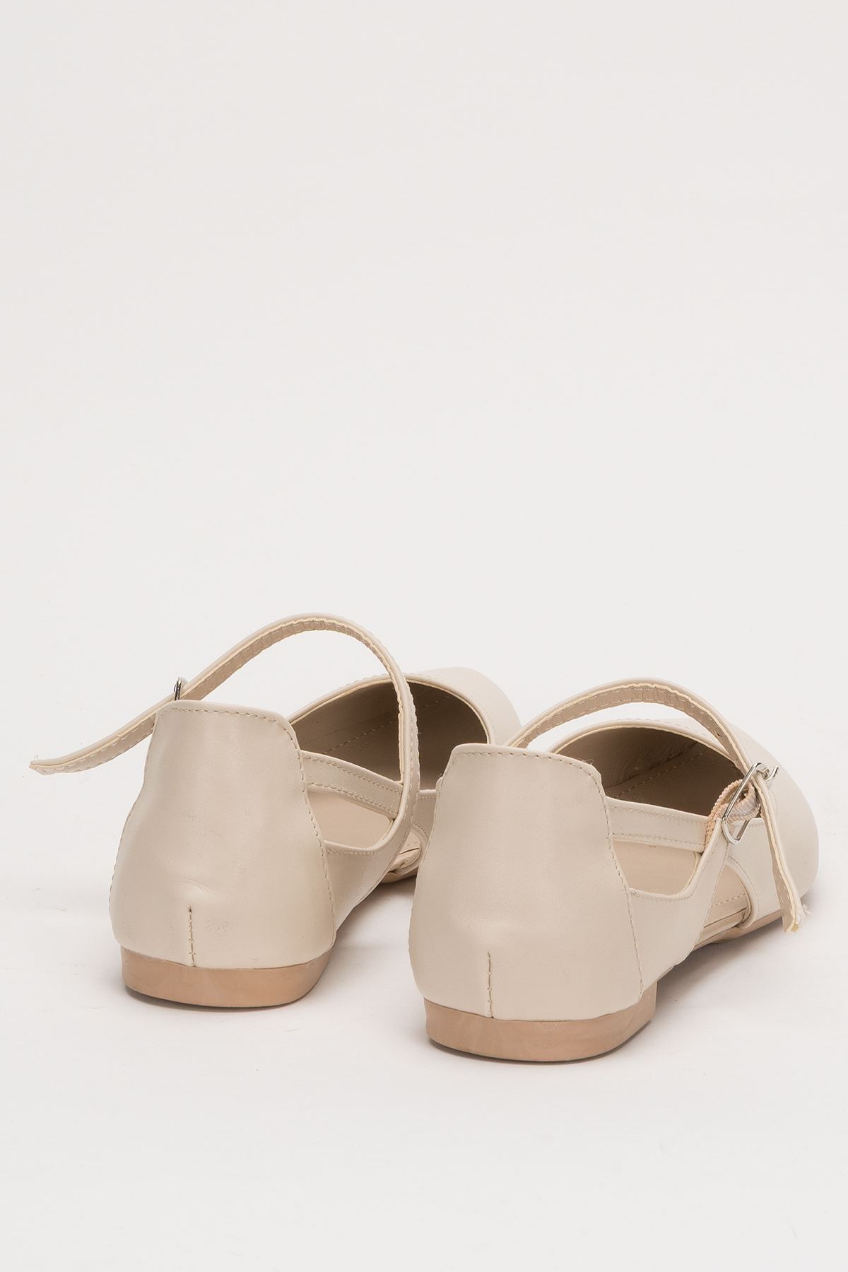 Freemax Kadın Yazlık Rahat Baretli Sivri Burun Babet Ayakkabı Freemax.2024.052 Ten