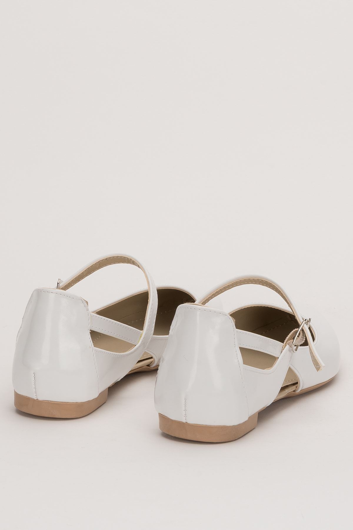 Freemax Kadın Yazlık Rahat Baretli Sivri Burun Babet Ayakkabı Freemax.2024.052 Beyaz Rugan