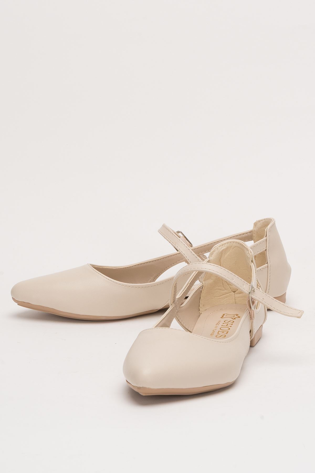 Freemax Kadın Yazlık Rahat Baretli Sivri Burun Babet Ayakkabı Freemax.2024.052 Ten