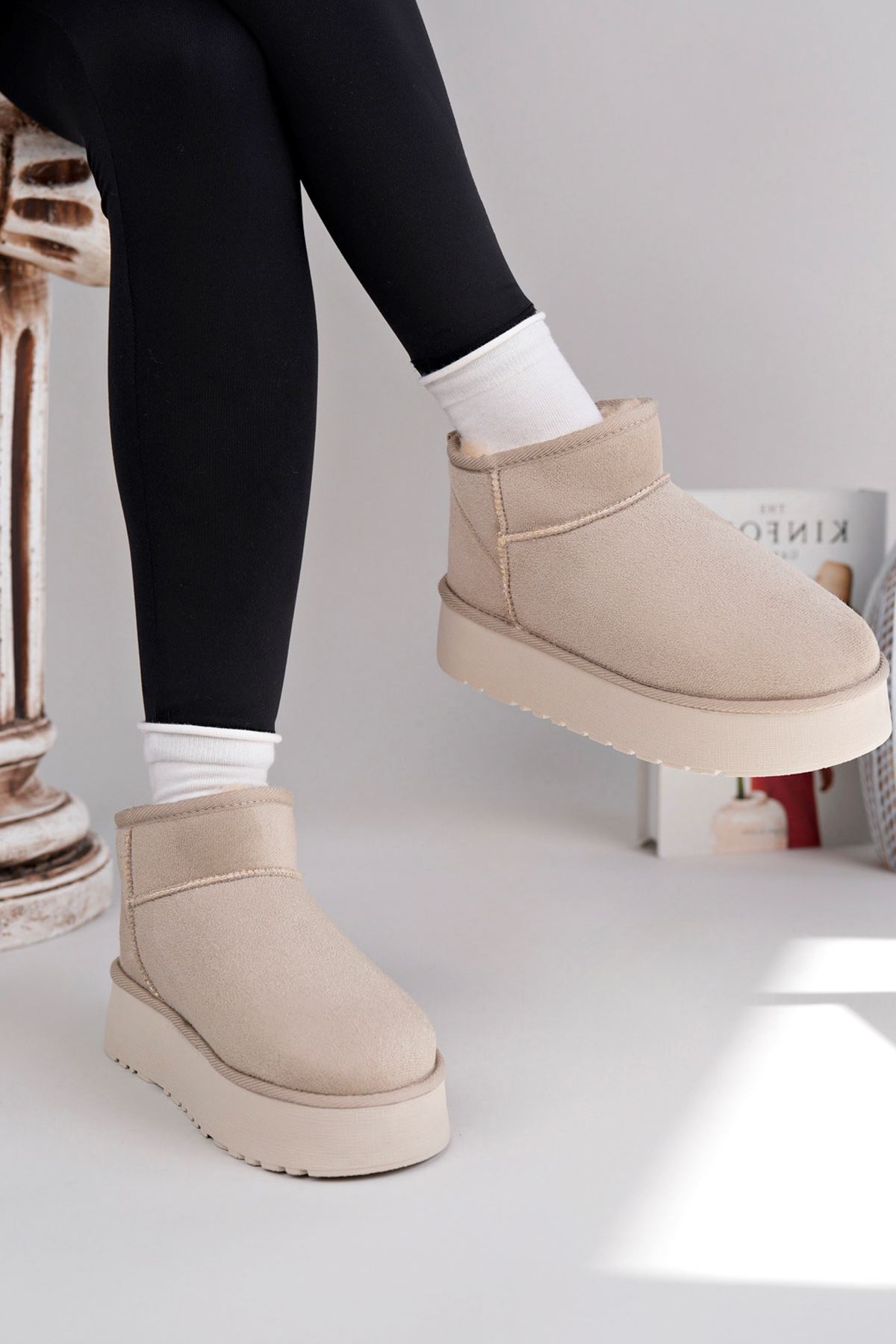 Freemax Kadın Garantili İçi Kürklü Hafif Taban Mini Bot Uggm.302 Bej