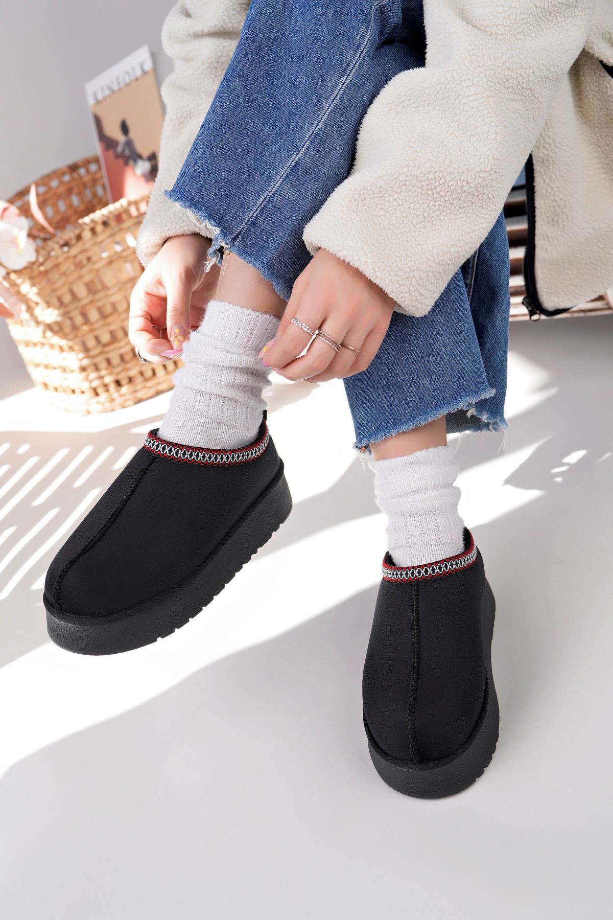 Freemax Kadın Garantili İçi Kürklü Hafif Yüksek Taban Mini Sabo Ev Terliği UggSabo.303 Siyah