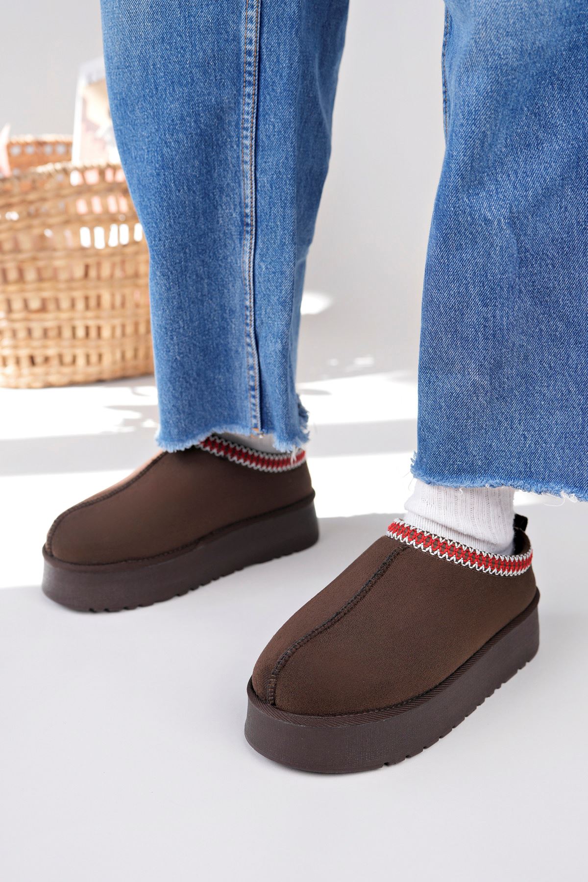 Freemax Kadın Garantili İçi Kürklü Hafif Yüksek Taban Mini Sabo Ev Terliği UggSabo.303 Kahve