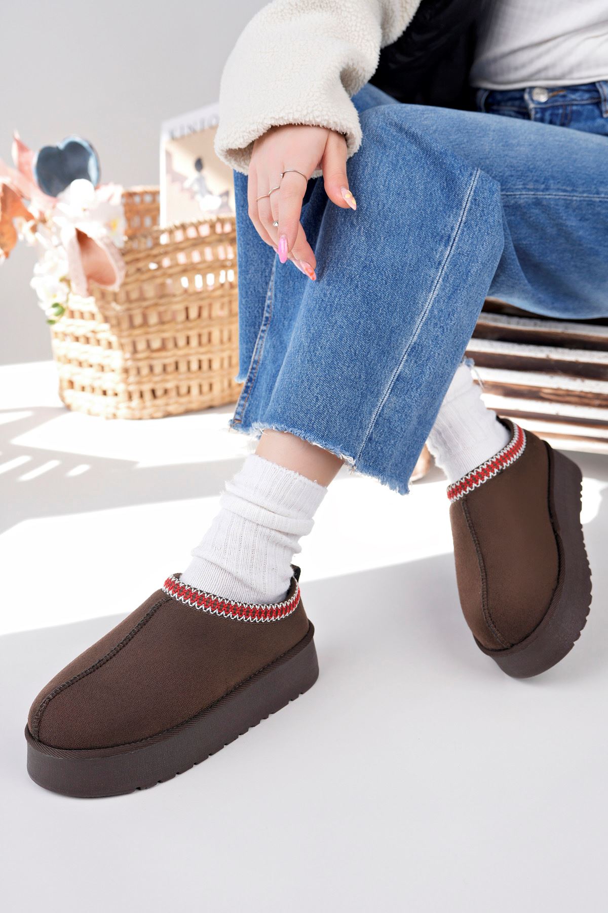 Freemax Kadın Garantili İçi Kürklü Hafif Yüksek Taban Mini Sabo Ev Terliği UggSabo.303 Kahve