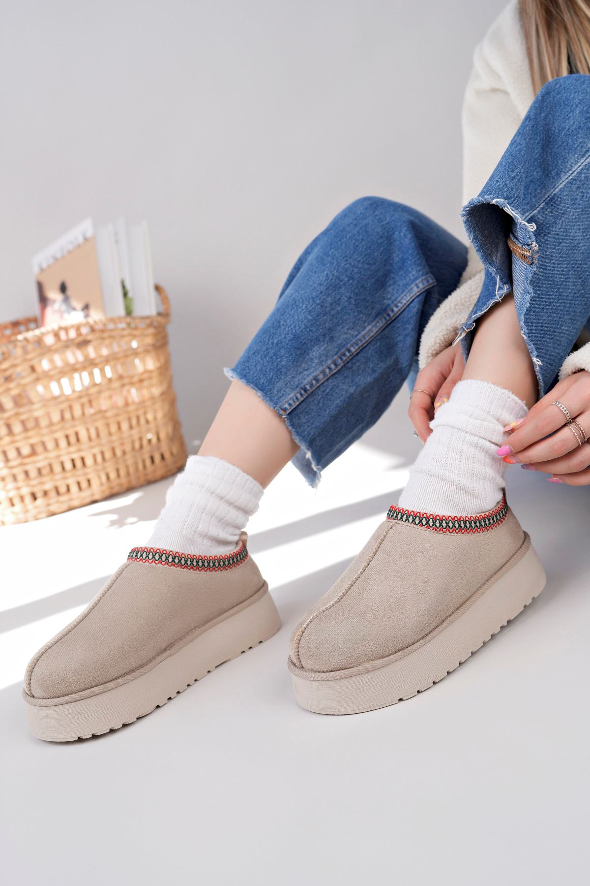 Freemax Kadın Garantili İçi Kürklü Hafif Yüksek Taban Mini Sabo Ev Terliği UggSabo.303 Bej