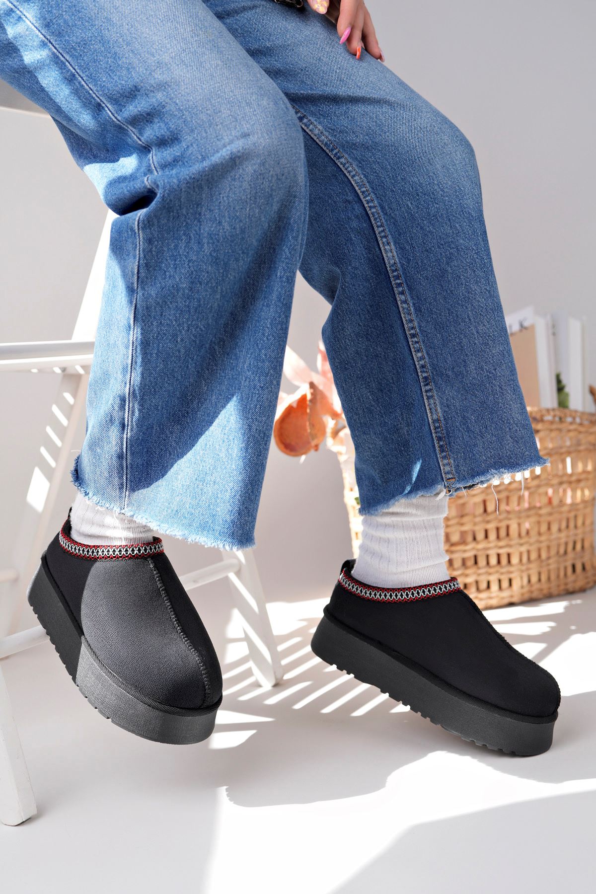 Freemax Kadın Garantili İçi Kürklü Hafif Yüksek Taban Mini Sabo Ev Terliği UggSabo.303 Siyah