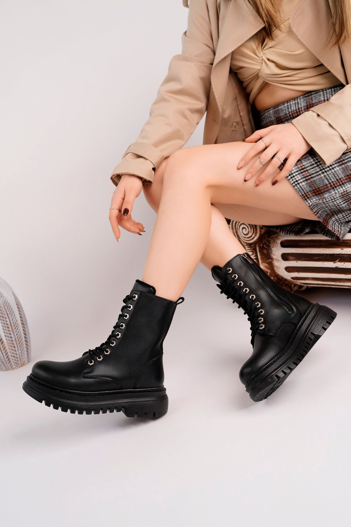 Freemax Su Geçirmez İçi Kürklü Fermuarlı Çok Hafif Dikişli Taban Garantili Kışlık Kadın Bot Freemax.ZEN.BOT.2225 Siyah